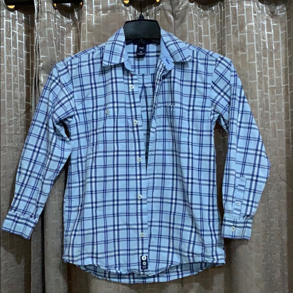 Blue plaid button up large
